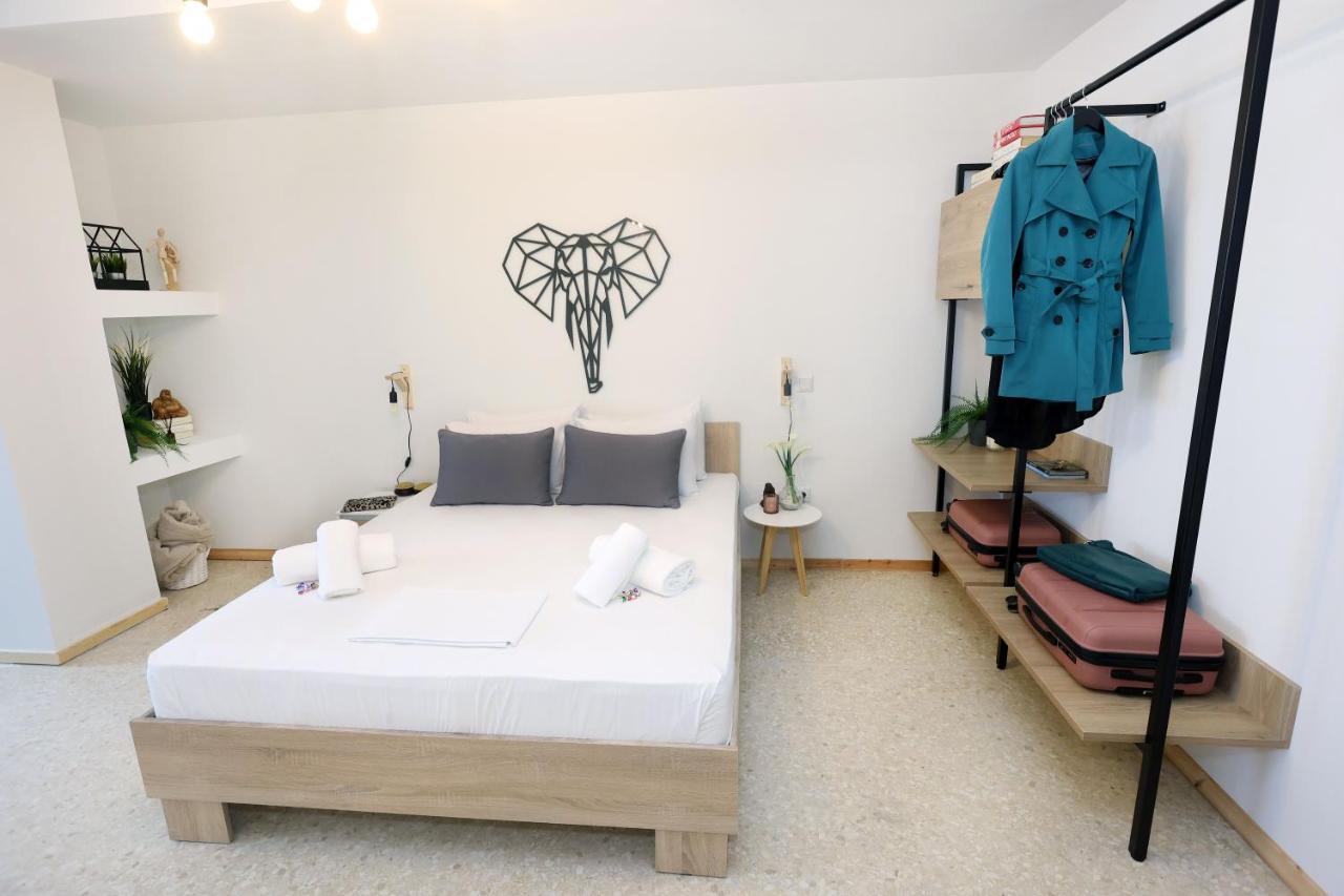 Old Town Hall Suites And Apartments 아테네 외부 사진